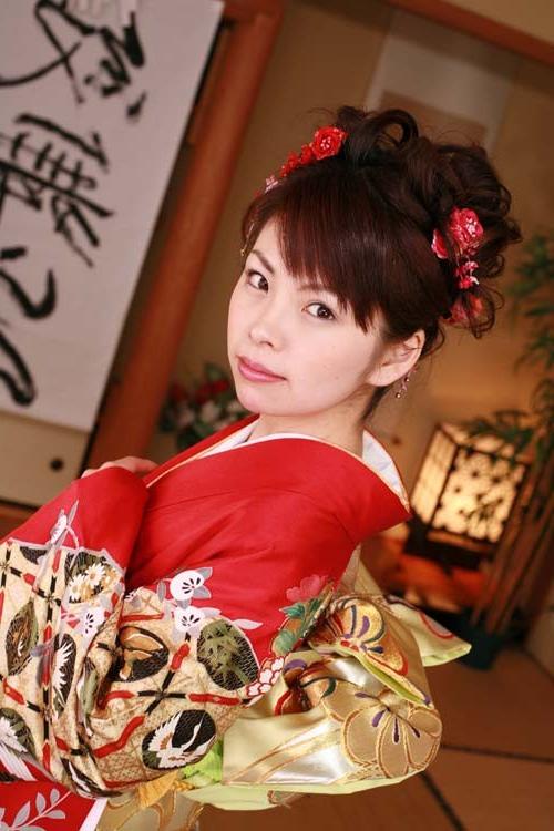 16P Non Nude Cute Japanese Geisha In Full Kimono