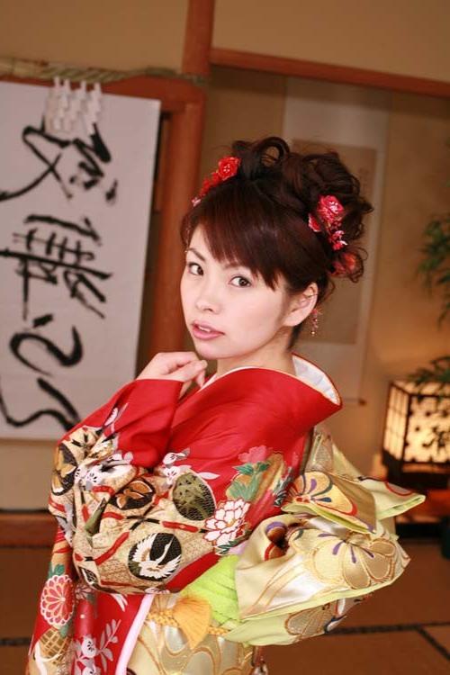 16P Non Nude Cute Japanese Geisha In Full Kimono