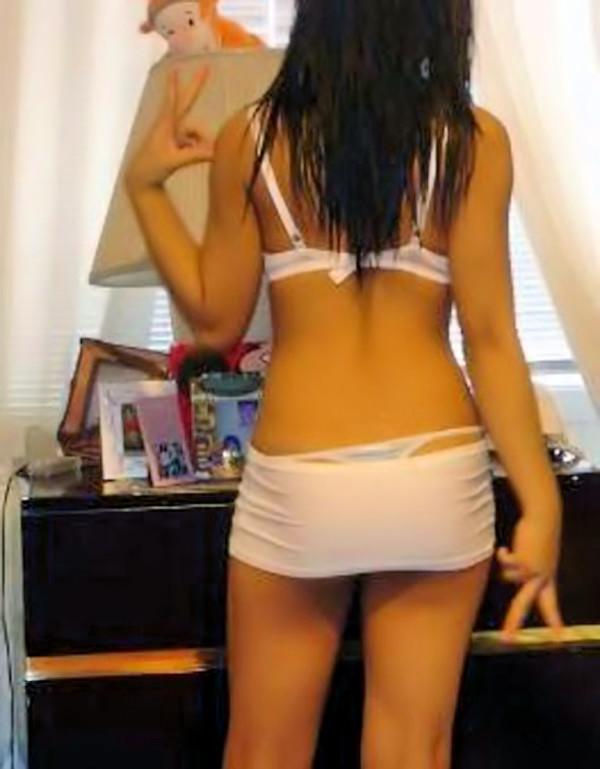 16P Mega oozing hot and delicious Asian girls posing naked