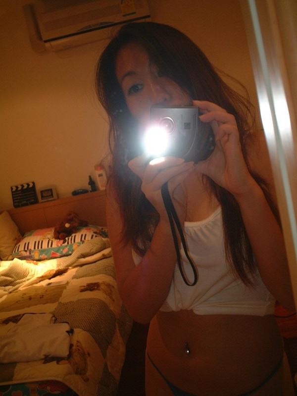 16P Mega oozing hot and delicious Asian girls posing naked
