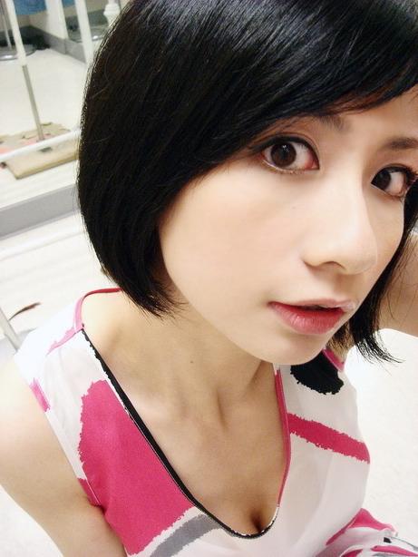 12P Japanese teen gfs posing for the camera