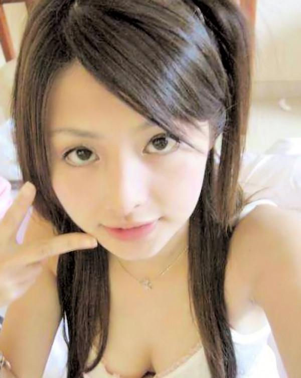 4P Mega oozing hot and delicious Asian girls posing naked