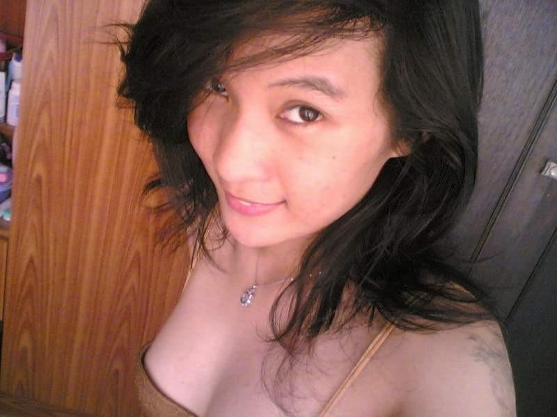 16P Mega oozing hot and delicious Asian girls posing naked