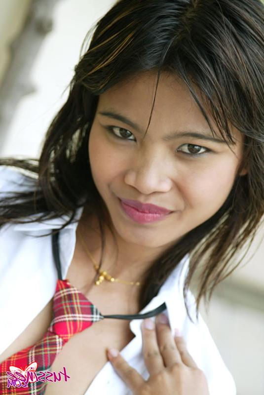 16P Thai teen girl in uniform