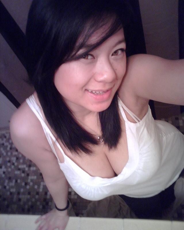 16P Mega oozing hot and delicious Asian girls posing naked