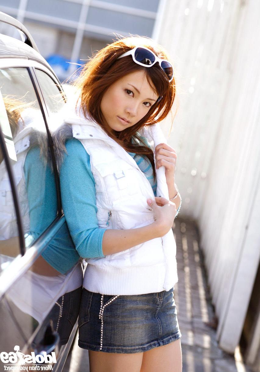 16P Japanese teen tease