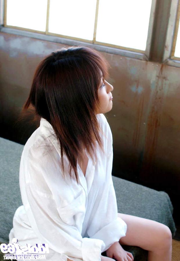15P Japanese cutie with a tight body and nice boobs