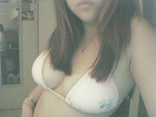 16P Mega oozing hot and delicious Asian girls posing naked