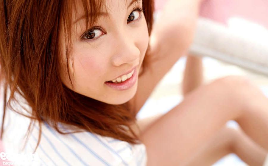 15P Gorgeous japanese babe with a tight body
