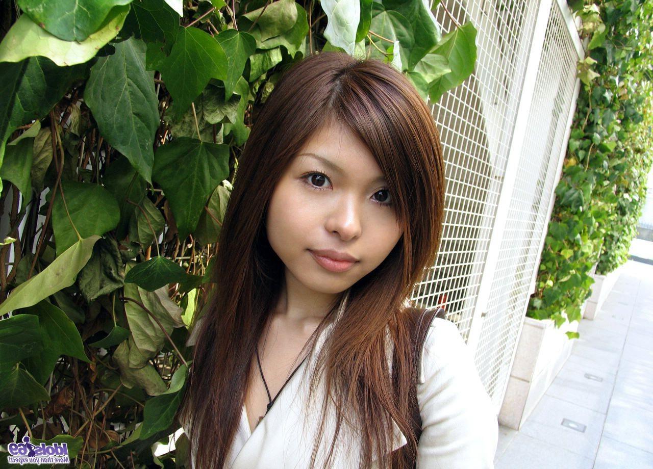 16P Shiori slowly strips and shows her pert titties and hot ass