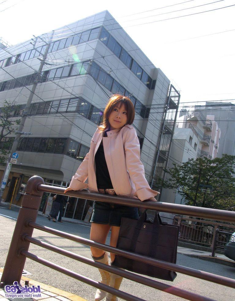 16P Tomomi exposes her firm titties while changing her clothes