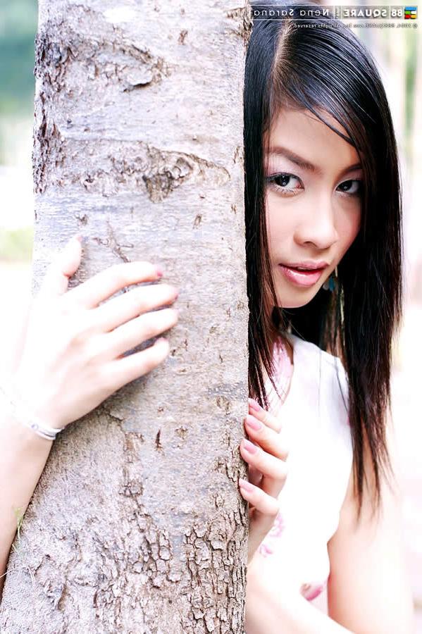 15P Gorgeous thai model with a tight body