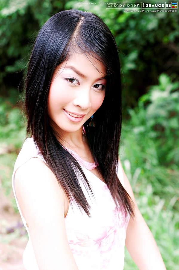 15P Gorgeous thai model with a tight body