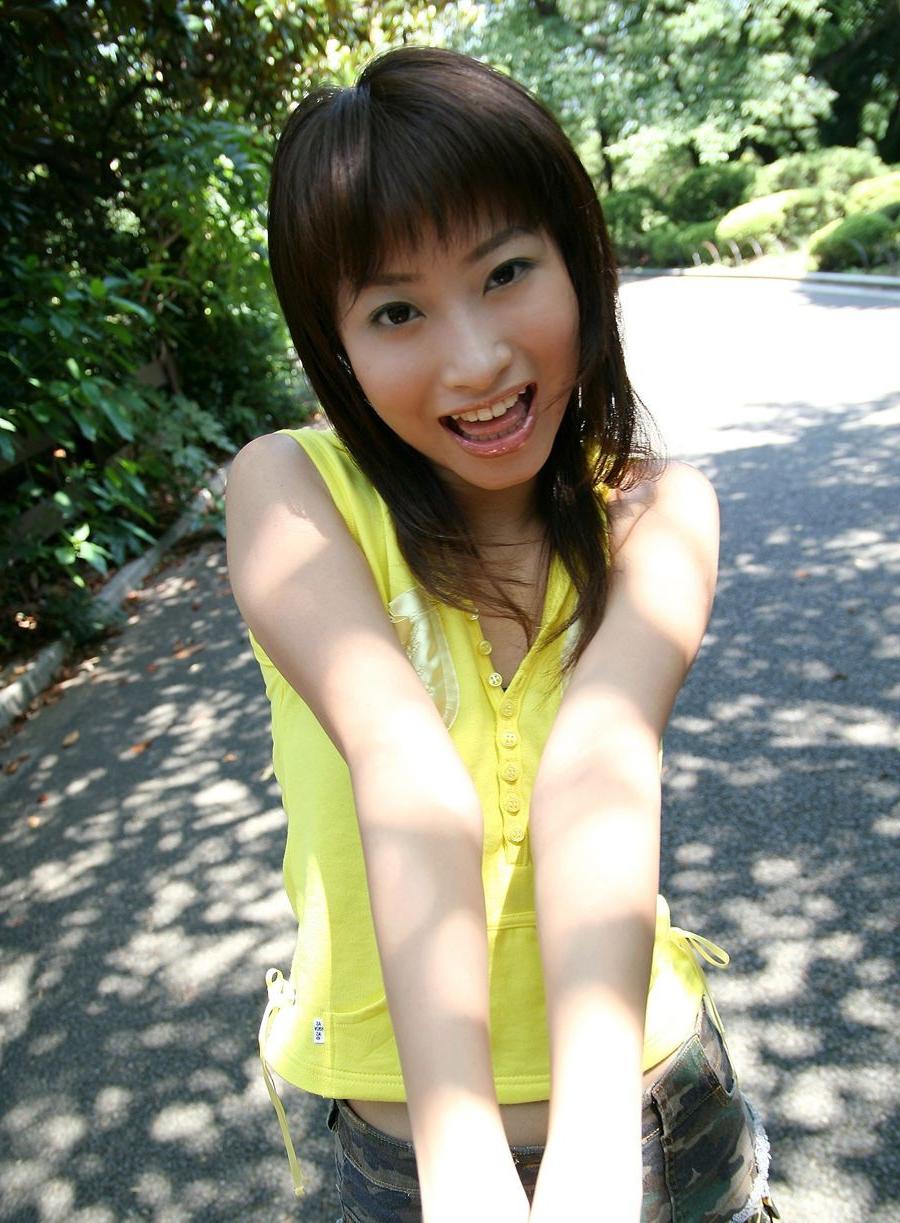 16P Naughty Asian slut takes panties off and shows off her twat