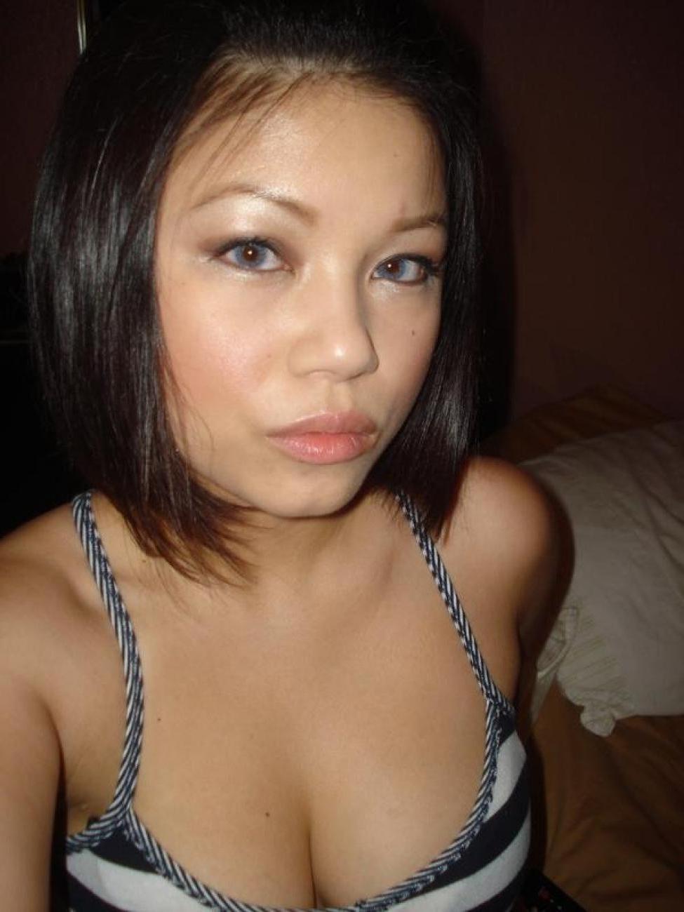 16P Mega oozing hot and delicious Asian girls posing naked