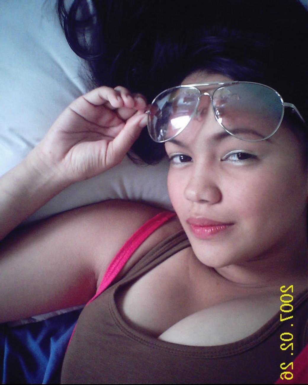 16P Mega oozing hot and delicious Asian girls posing naked