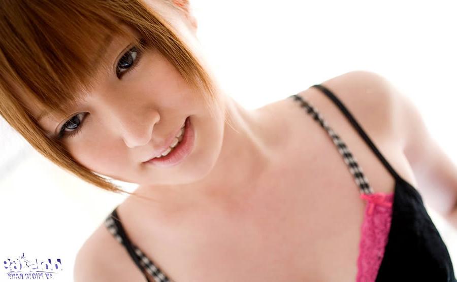 15P Cute japanese babe having fun in the bath