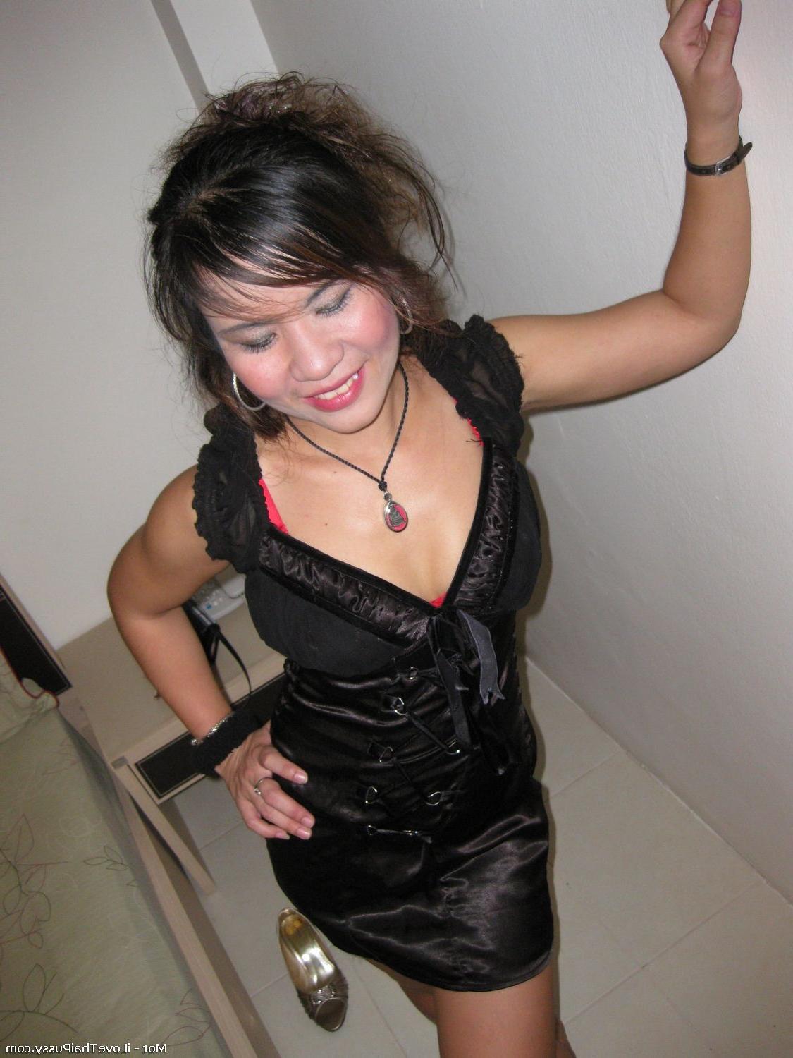 15P Thai Gogo Dancer From PattayaImpregnated In A Seedy Shorttime Room