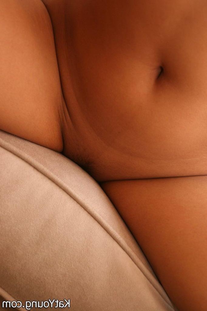 16P ::: Kat Young ::: Pretty teen undressing and showing shaved cunny