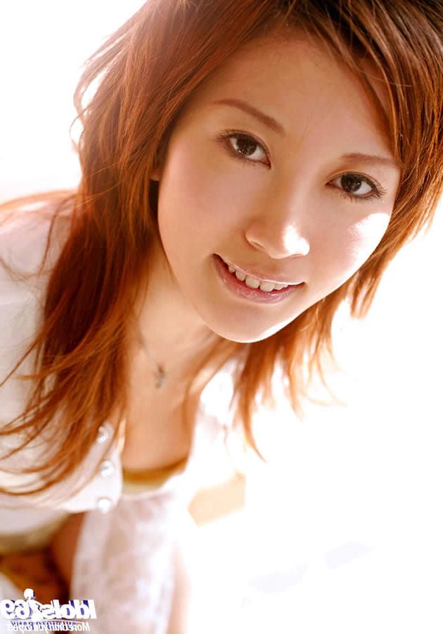 15P Japanese babe with a sexy little body