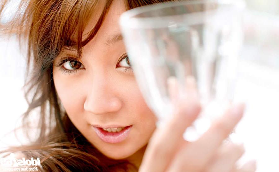 15P Gorgeous japanese girl in her underwear