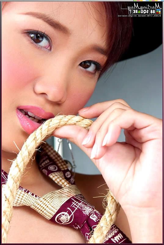 15P Gorgeous japanese girl tied up with rope