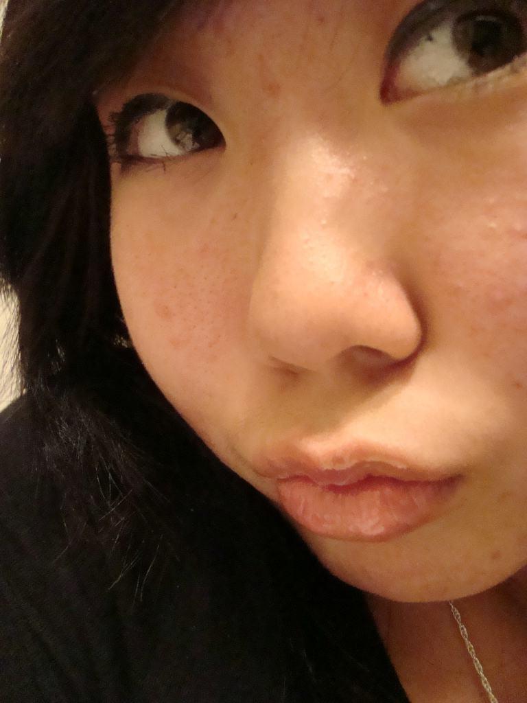 15P Amateur Asian girlfriend in glasses poses nude