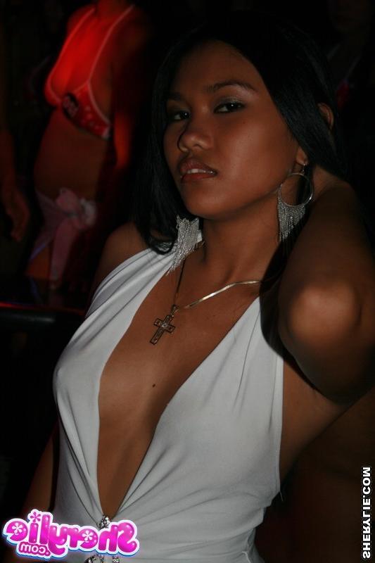 15P Hot asian Sherylie in bar