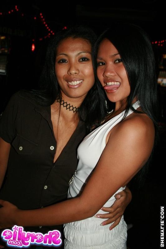 15P Hot asian Sherylie in bar