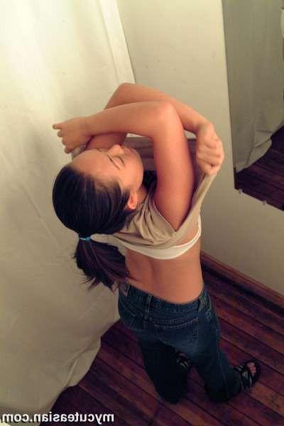 16P Asian catch by a hidden cam in change room
