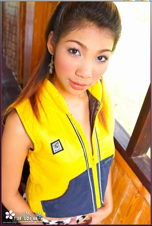 15P Petite thai model taking her clothes off