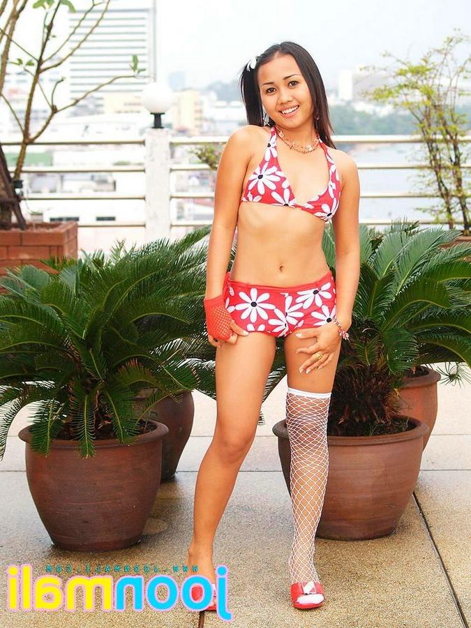 15P Joon Mali is a cute thai chick in a skimpy red bikini