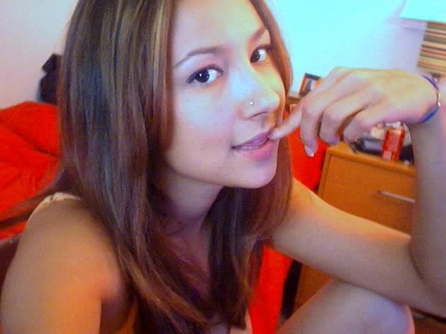 16P Cute amateur asian teen in bra and panties