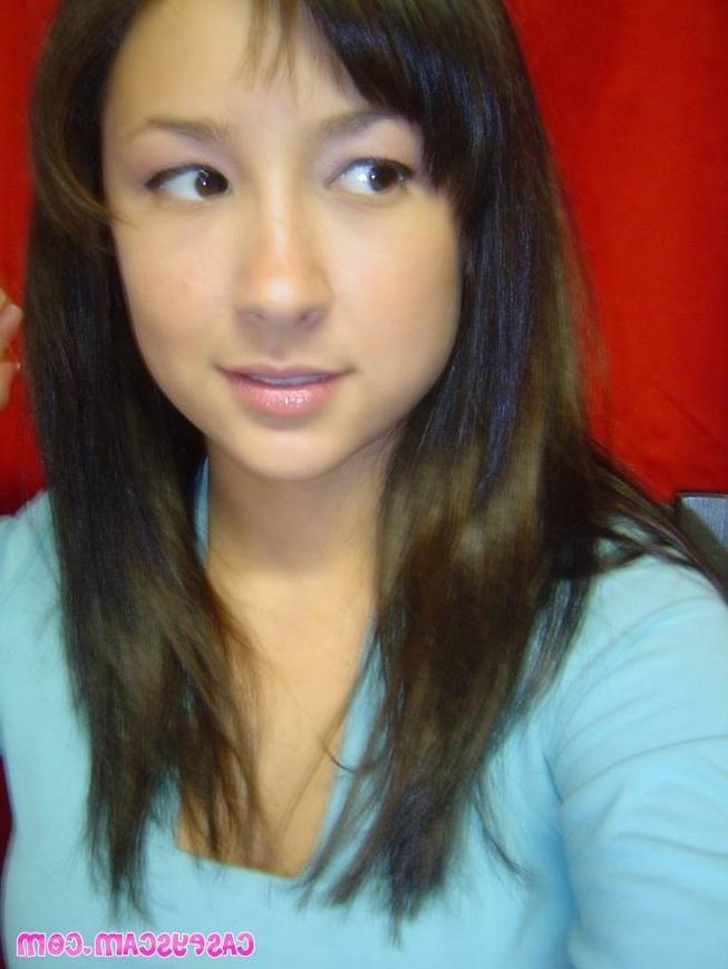 16P Cute amateur asian teen posing in panties