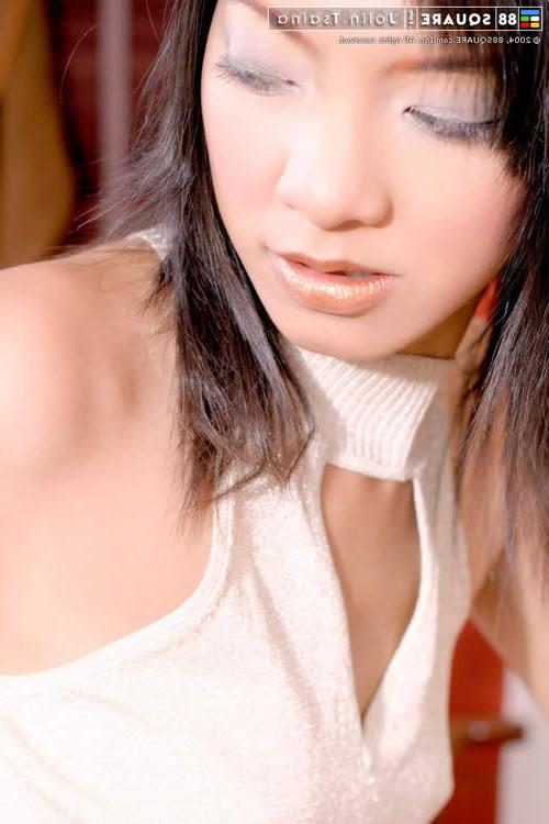 15P Beautiful japanese teen stripping