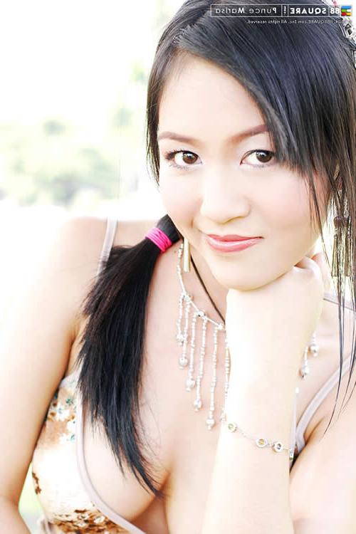 15P Asian hottie with big breasts