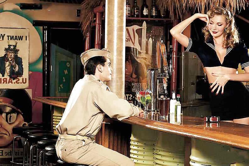 25P Bargirl fucking a soldier in the bar