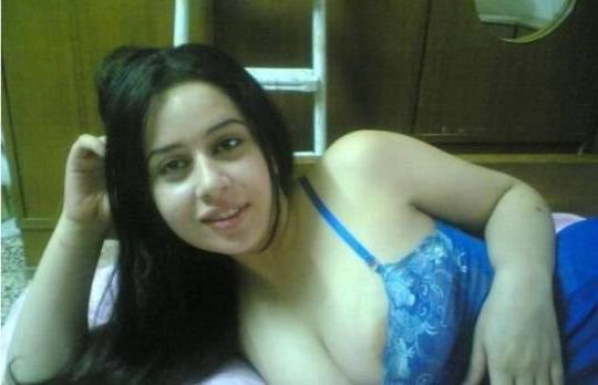 15P Sexy big girl having sex