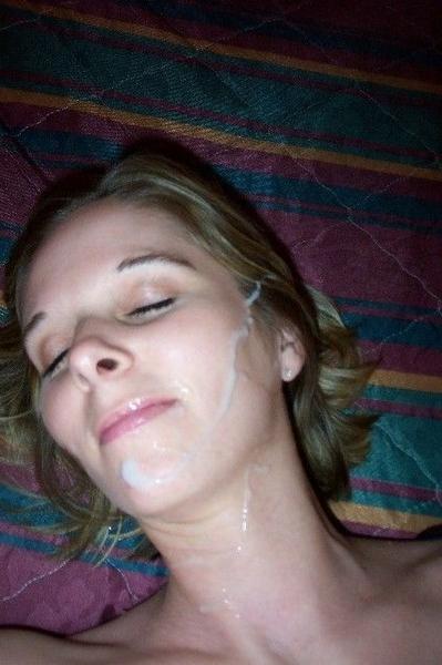 12P Sexy blonde girlfriends sucking her boyfriend cock