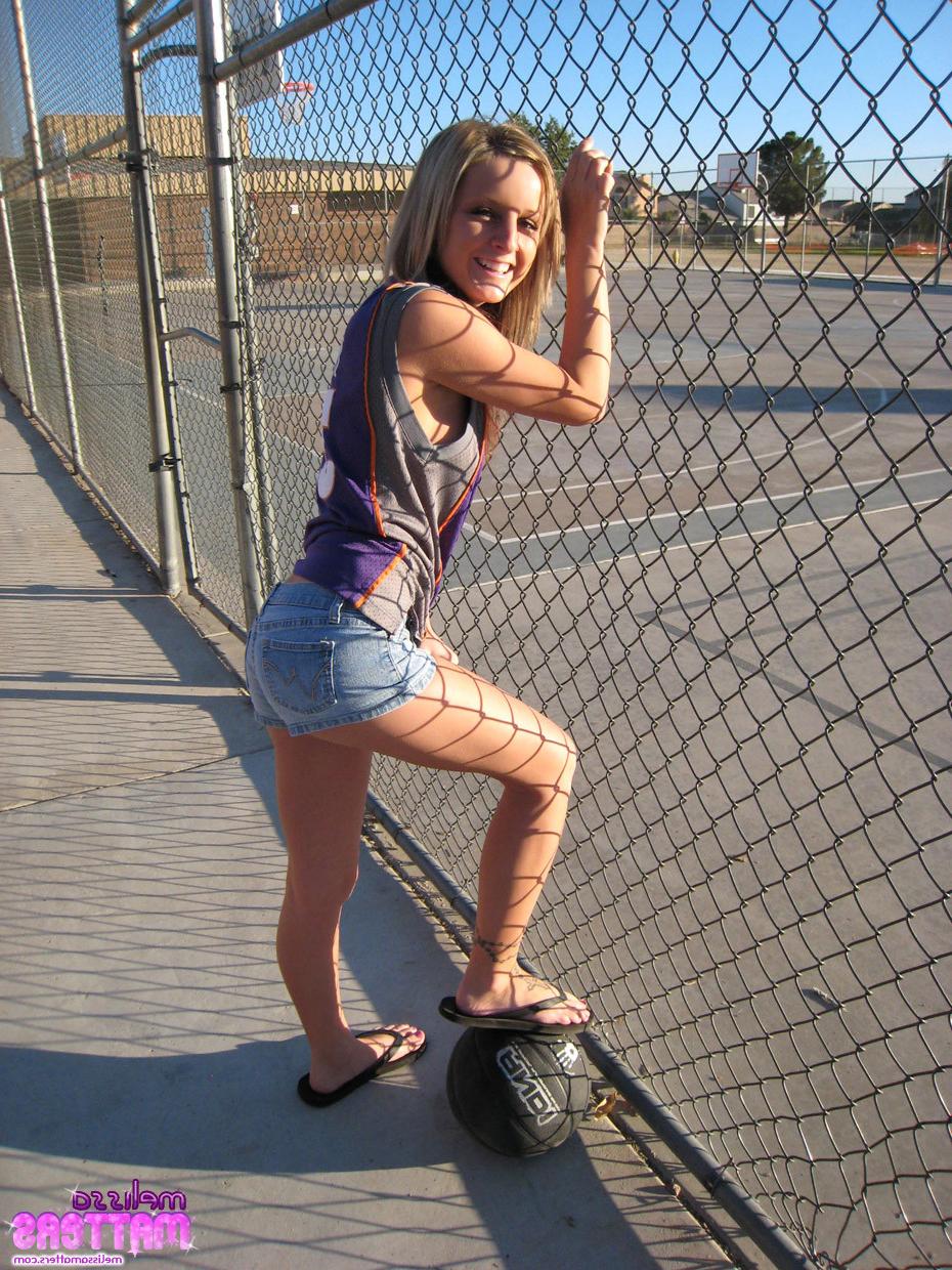 16P Cute teen Melissa and her lovely body getting a little naughty at the basketball