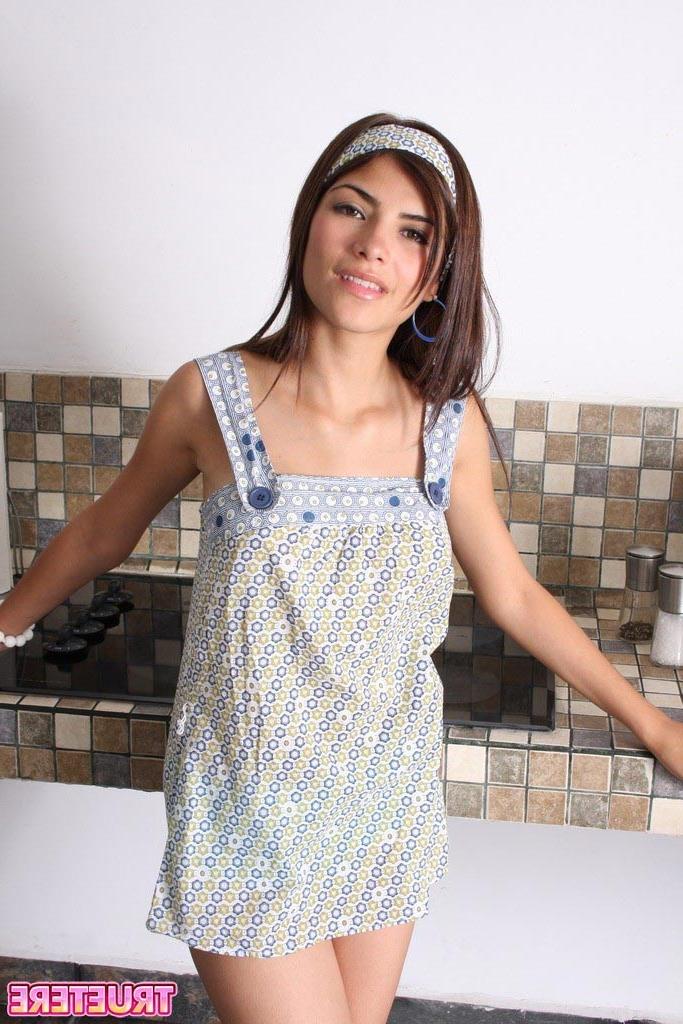16P Teen girl in dress shows bum