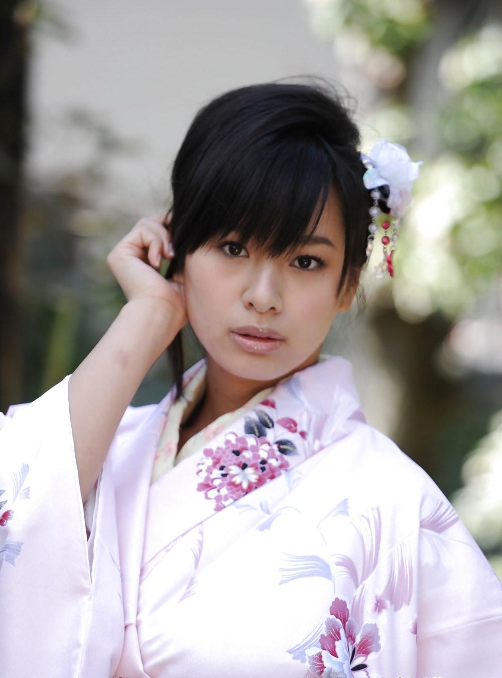 25P Hana Haruna - 10 Japanese Beauties