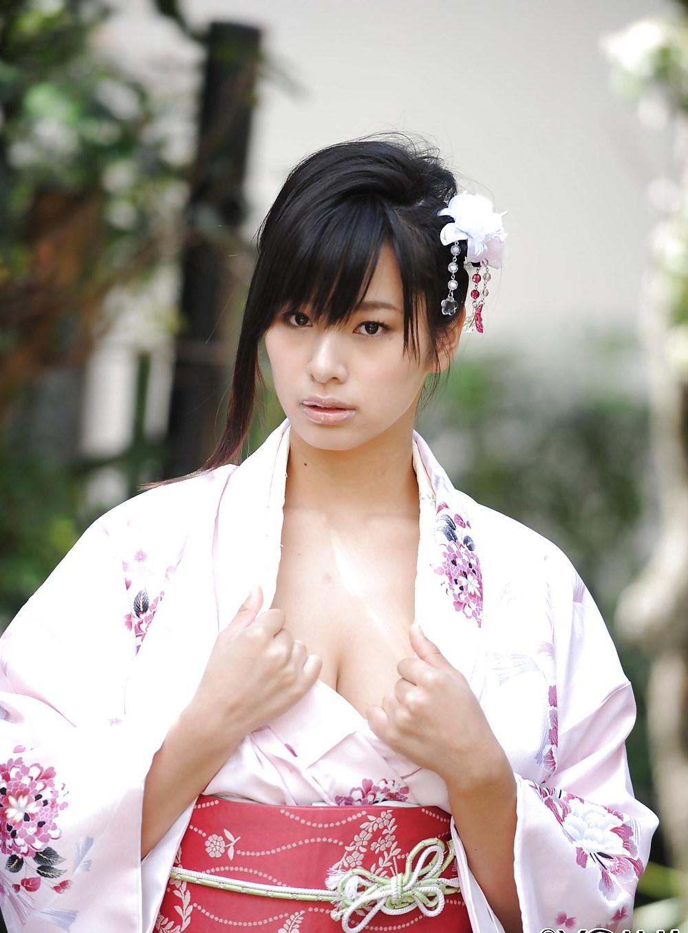 25P Hana Haruna - 10 Japanese Beauties