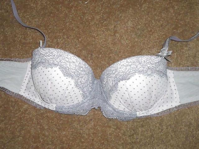 25P Bra shot