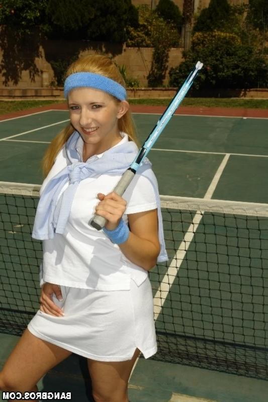 15P Horny Tennis Babes