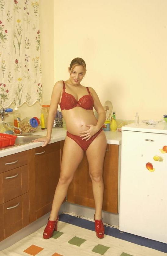 16P Pregnant Milf In Lingerie Toying Her Tight Pussy
