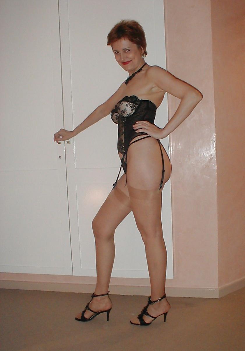 18P Strip Tease en Noir