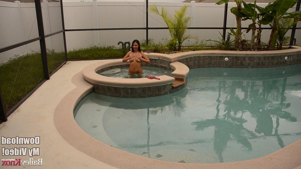 14P Hot tub bikini teen