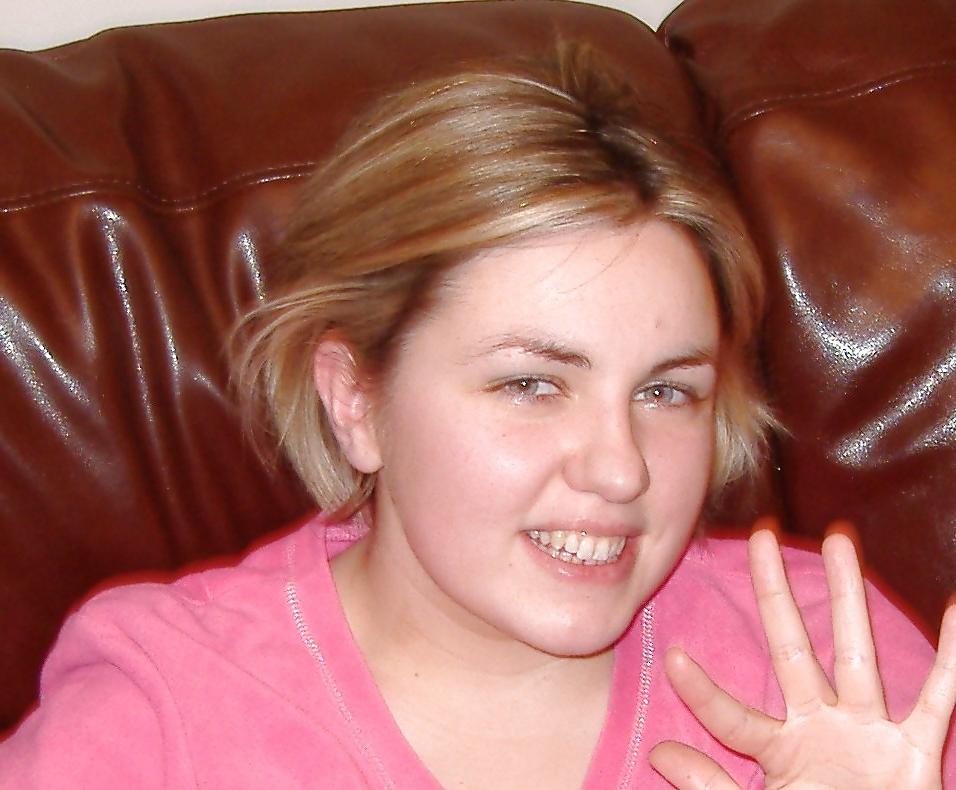 25P CHUBBY CUMSLUT
