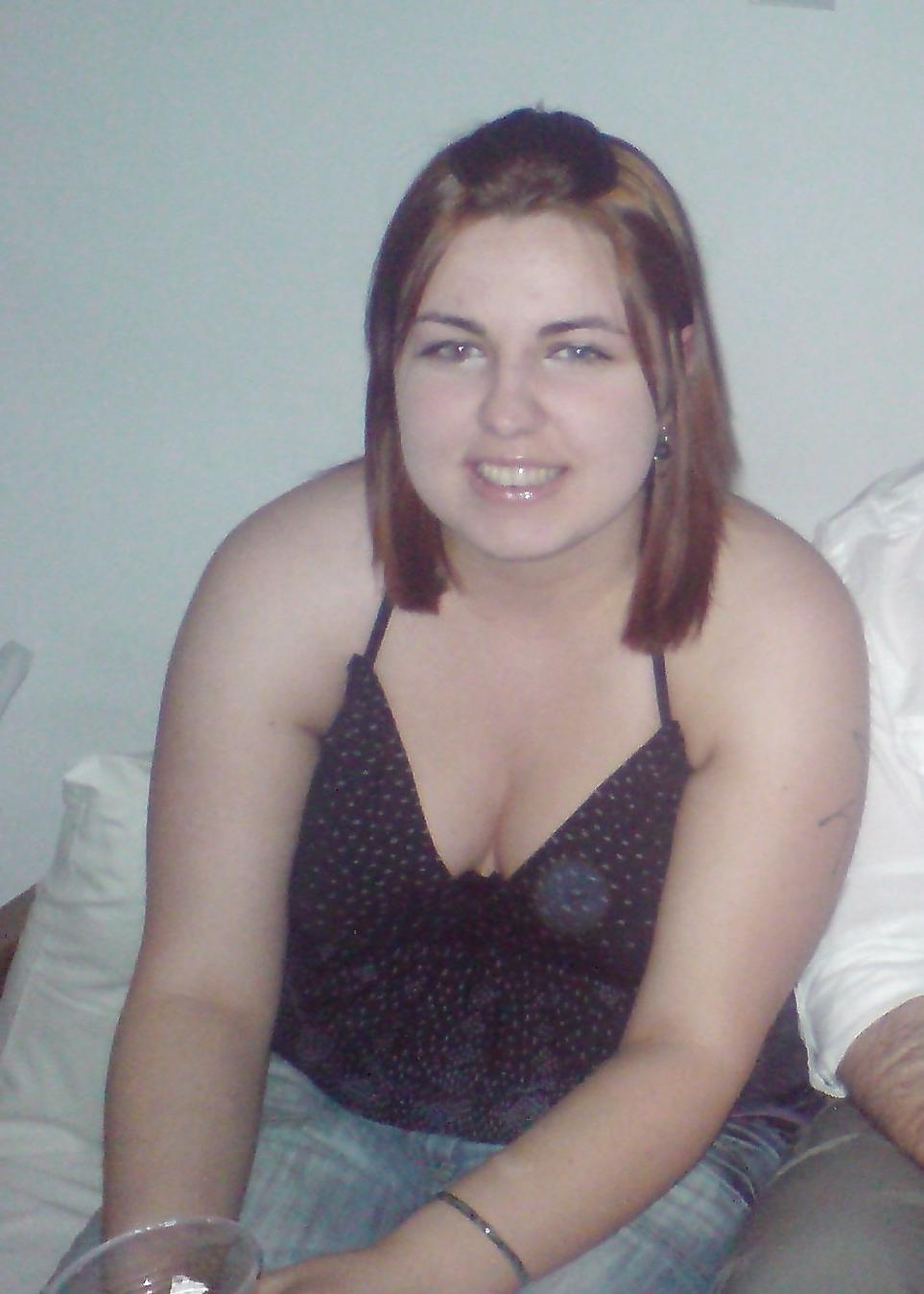 25P CHUBBY CUMSLUT